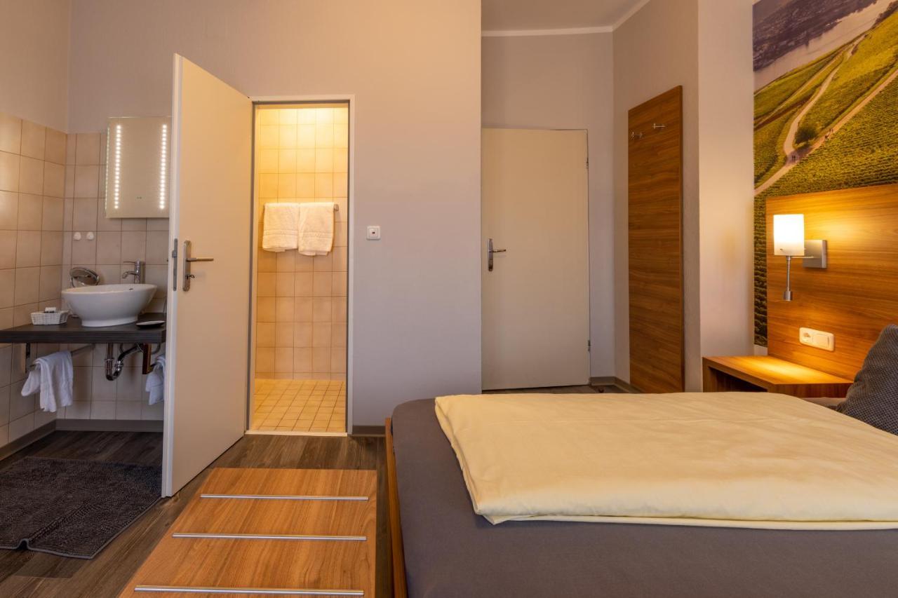 Zur Lindenau 3* Rüdesheim am Rhein