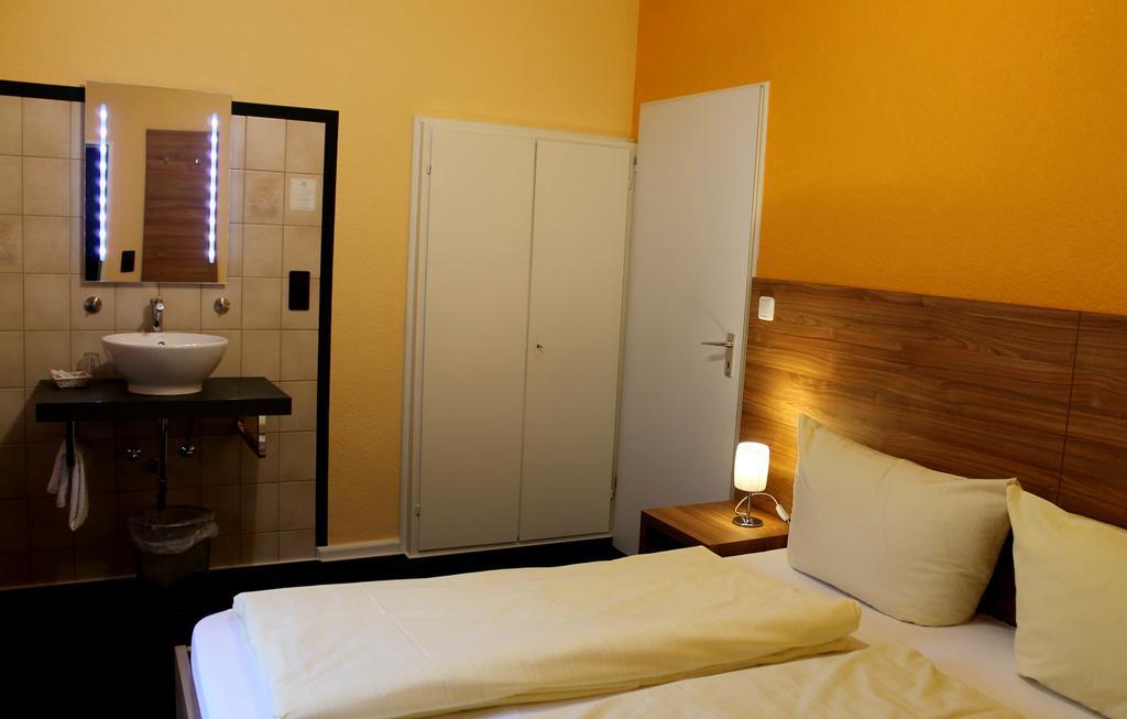Zur Lindenau 3* Rüdesheim am Rhein